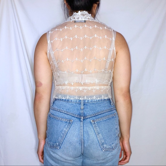 Lace Sleeveless V-Neck White Crop Top/ Blouse - Picture 5 of 6